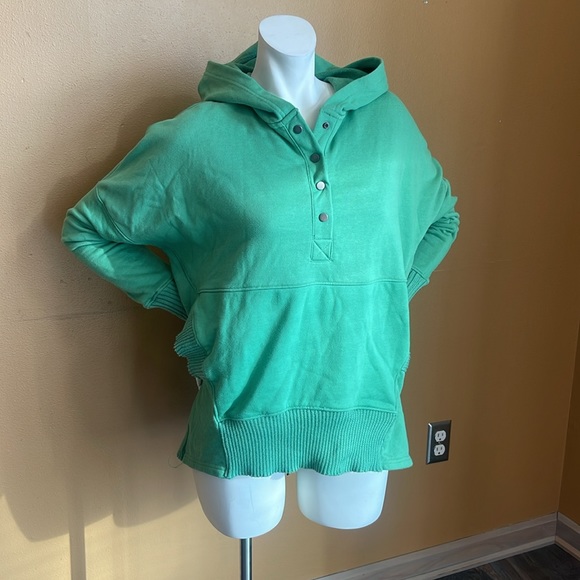 BUCKET LIST French terry cloth oversized solid hoodie  in light Green sz S - Picture 3 of 12